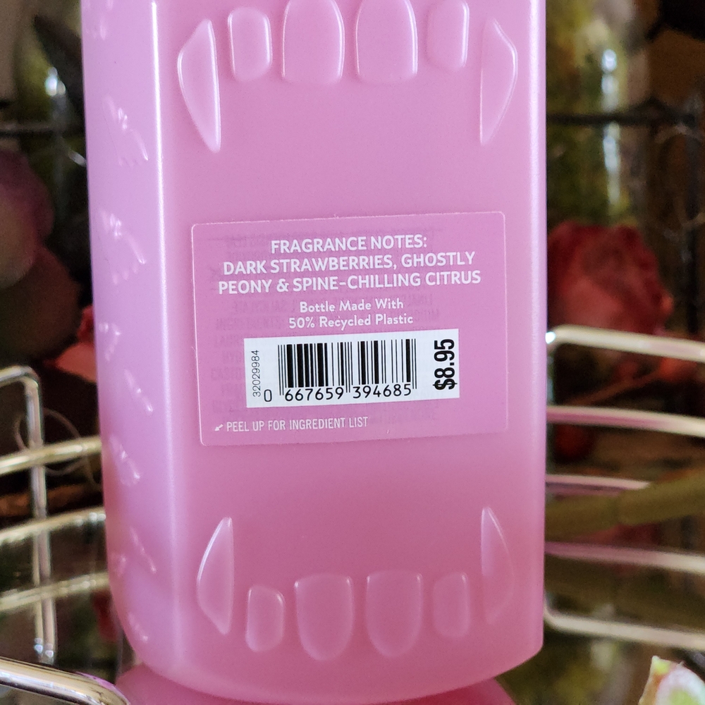 Bath & Body Works 2 Foaming Hand Soaps Vampire Blood & Ghoul Friend - Picture 7 of 8
